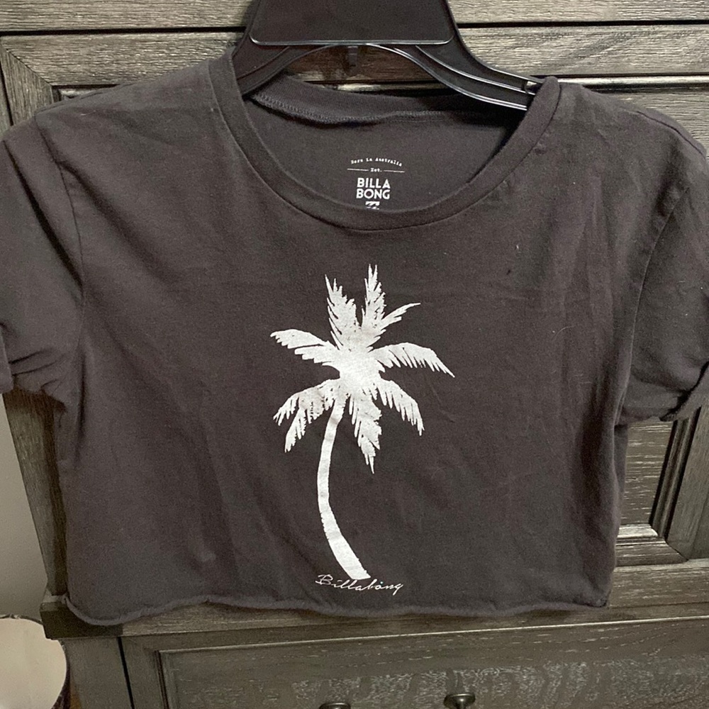 Billabong tshirt